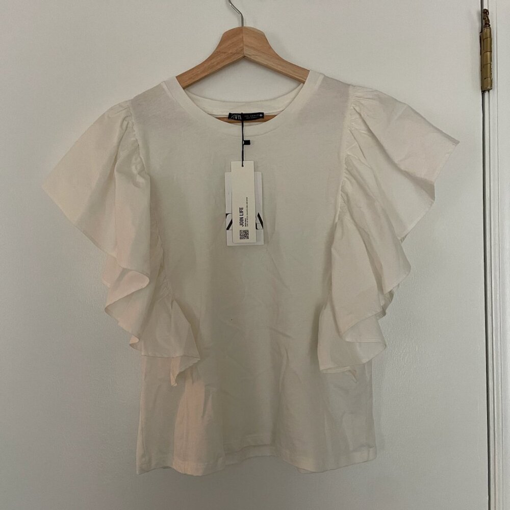 NWT Zara T with Flutter Sleeves